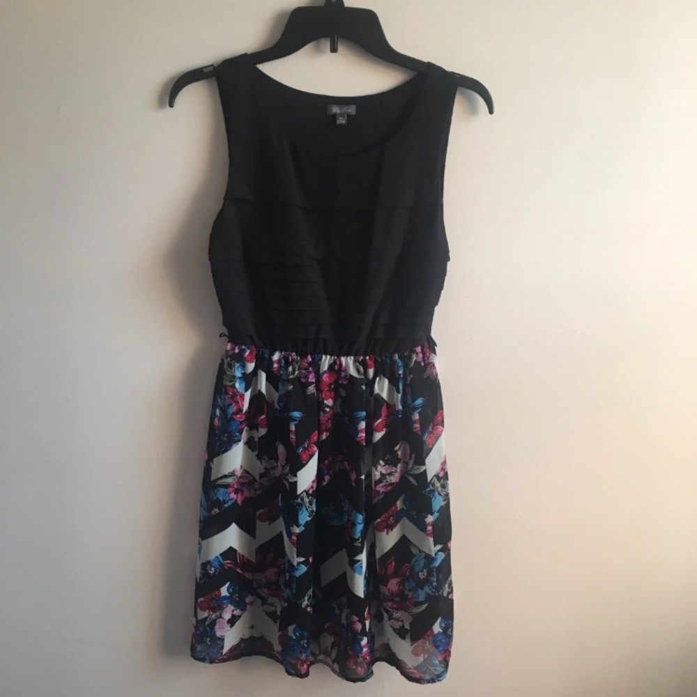Lily rose Xs dress floral black ruffles chevron